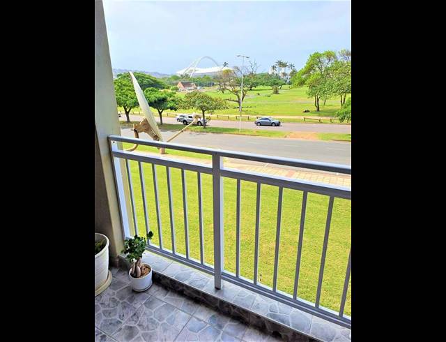 2 BEDROOM PROPERTY TO RENT IN NORTH BEACH